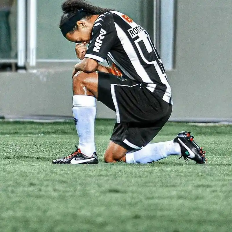 后者以技术 后者以技术