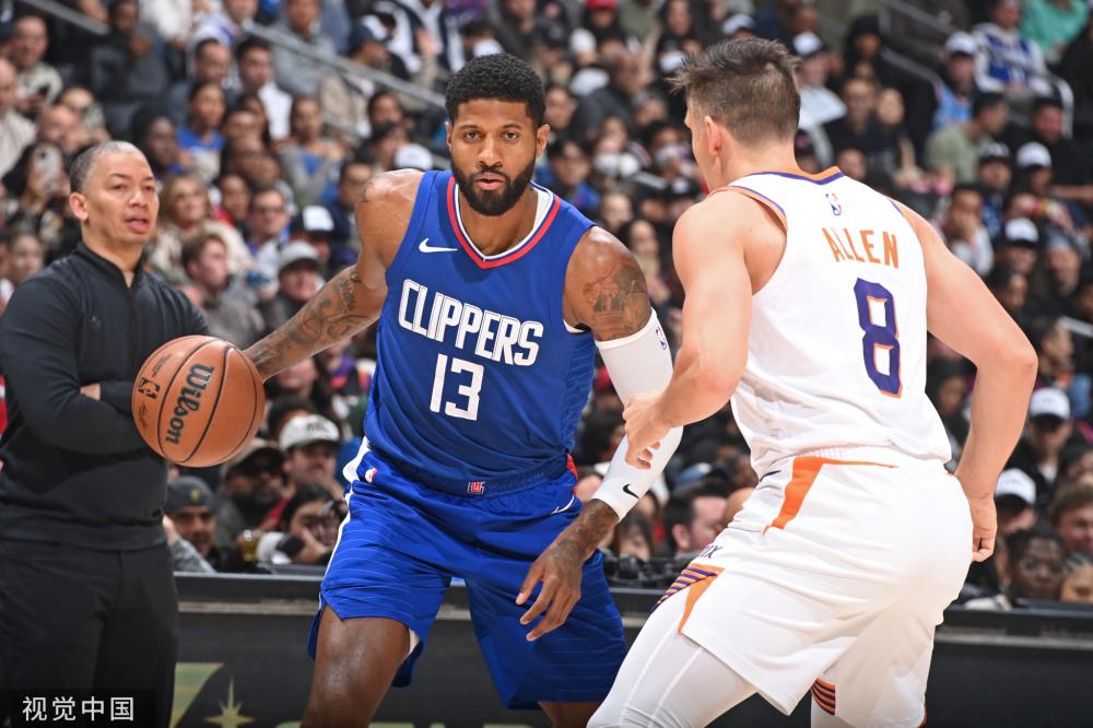 在赛场上成 在赛场上成