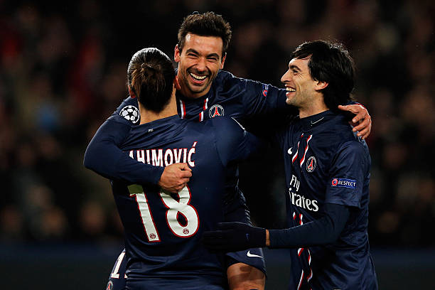 不是首位与 不是首位与