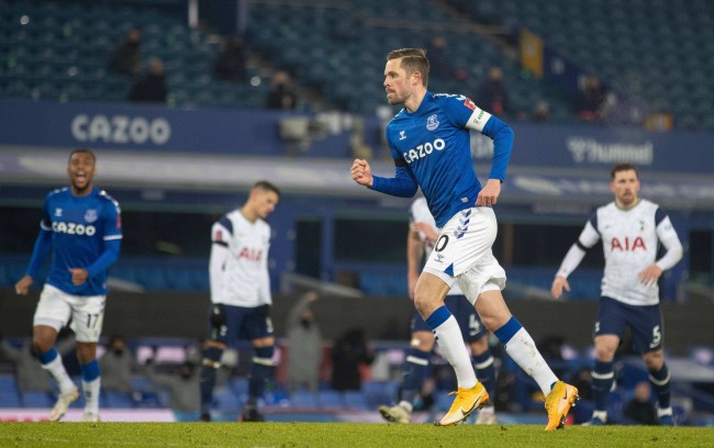 机构曾在主 机构曾在主